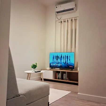 Near Airport Cozy - 2 * Ljaknasi